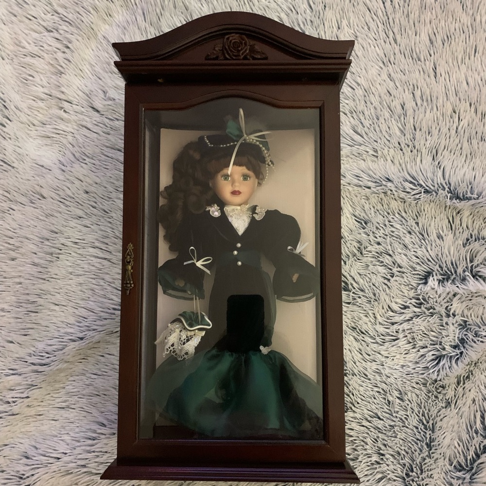 The Brass Key Camellia Gardens 1999 Victorian collectible porcelain doll